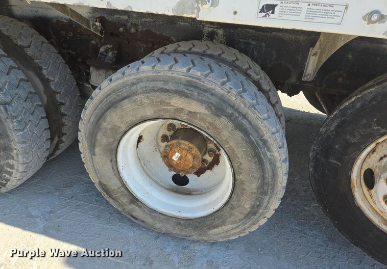 image for item DT5265 2012 Kenworth W900 ready mix truck