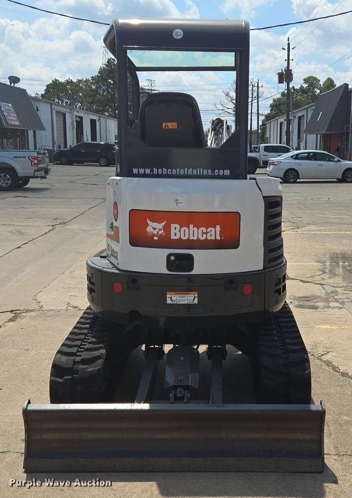 image for item DT5267 2019 Bobcat E26 mini excavator