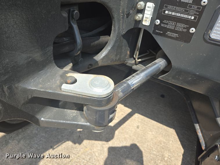 image for item DT5267 2019 Bobcat E26 mini excavator
