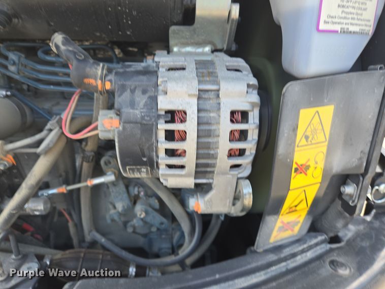 image for item DT5267 2019 Bobcat E26 mini excavator