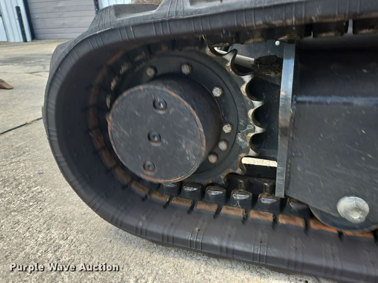 image for item DT5267 2019 Bobcat E26 mini excavator