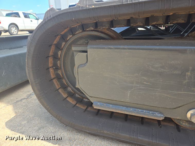 image for item DT5267 2019 Bobcat E26 mini excavator