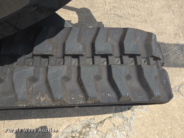 image for item DT5267 2019 Bobcat E26 mini excavator