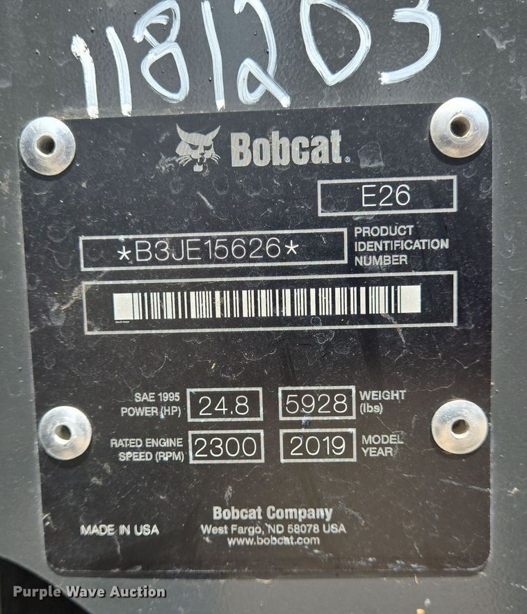 image for item DT5267 2019 Bobcat E26 mini excavator