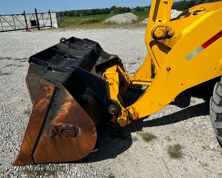 image for item DV5886 1991 Case  621 wheel loader