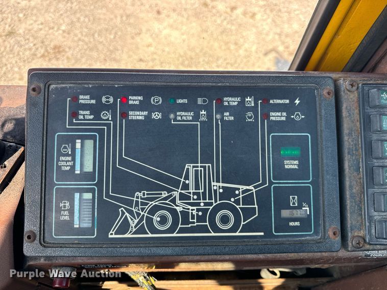 image for item DV5886 1991 Case  621 wheel loader