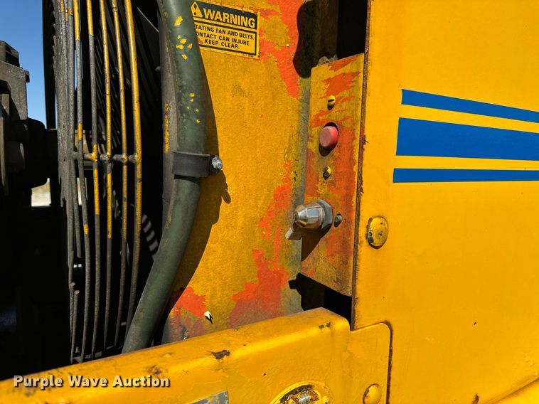 image for item DV5886 1991 Case  621 wheel loader