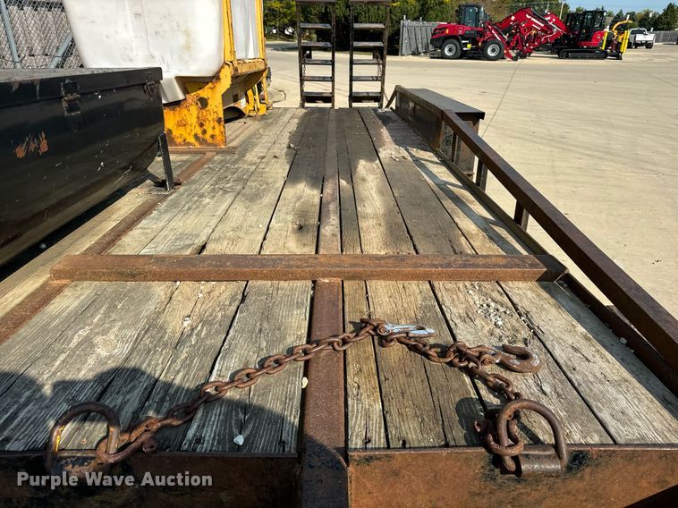 image for item DV5925 2000 Belshe  T18 equipment trailer