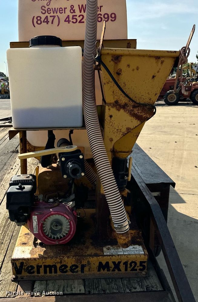 image for item DV5925 2000 Belshe  T18 equipment trailer