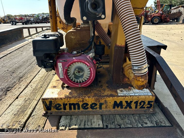 image for item DV5925 2000 Belshe  T18 equipment trailer