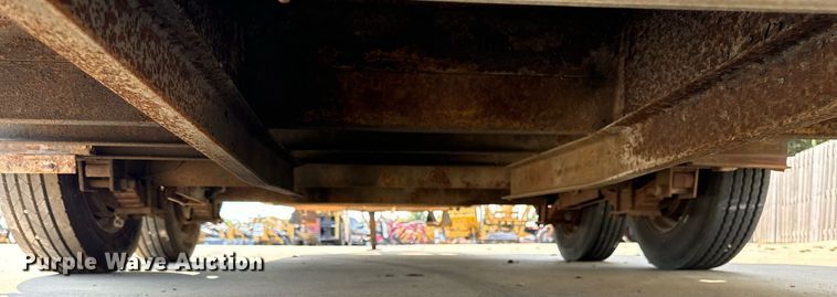 image for item DV5925 2000 Belshe  T18 equipment trailer