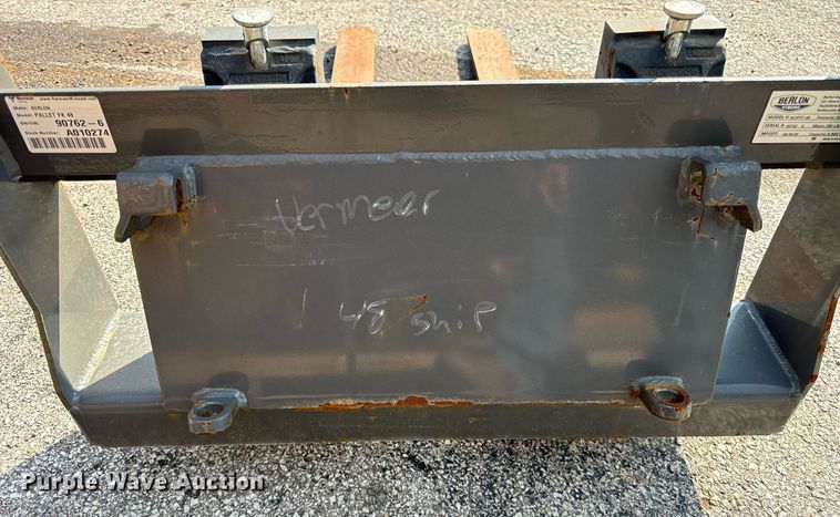 image for item DV5926 2020 Berlon MOPFF-48 compact wheel loader forks 