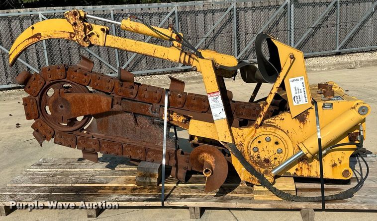 image for item DV5927 2006 Vermeer TR950 trencher
