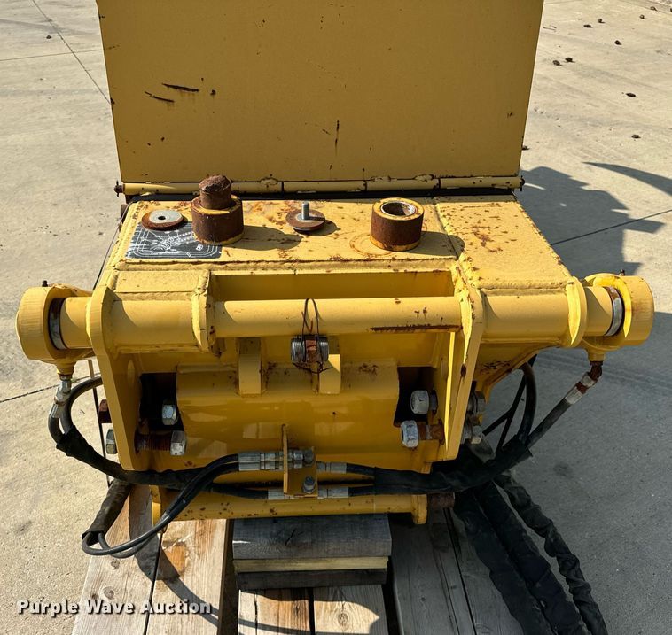 image for item DV5927 2006 Vermeer TR950 trencher