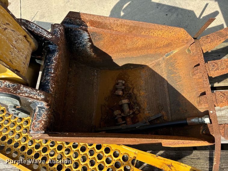 image for item DV5928 2016 Vermeer  B1250 backhoe 