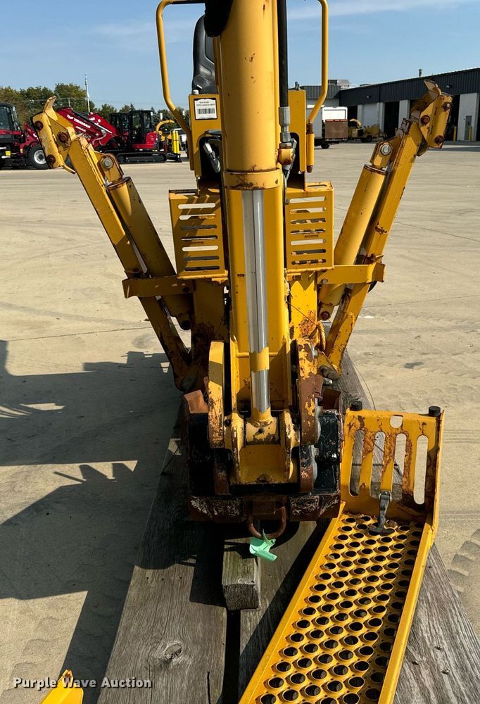 image for item DV5928 2016 Vermeer  B1250 backhoe 