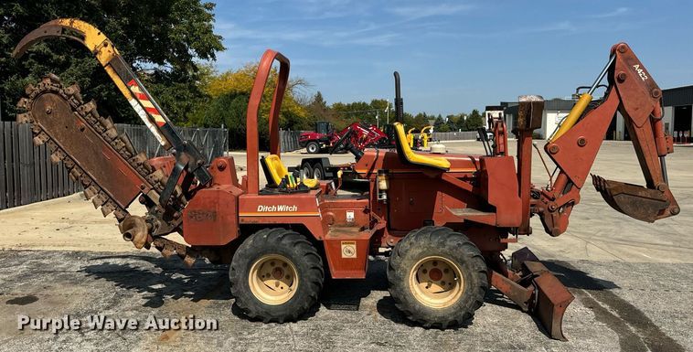 image for item DV5929 1992 Ditch Witch  4500 trencher