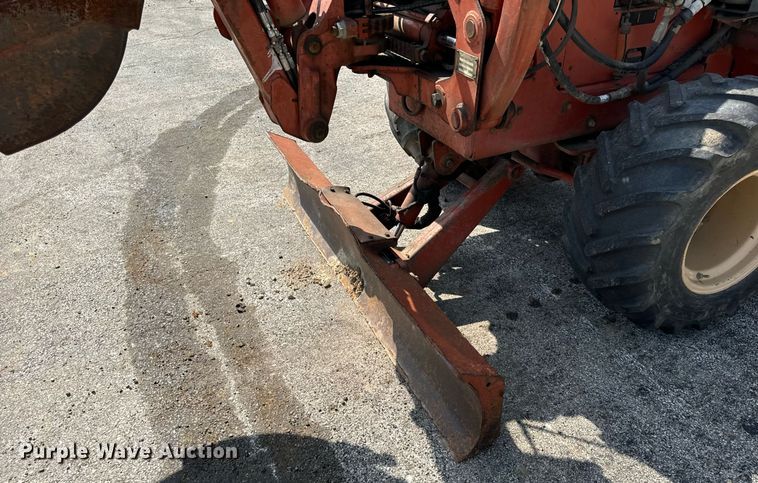 image for item DV5929 1992 Ditch Witch  4500 trencher