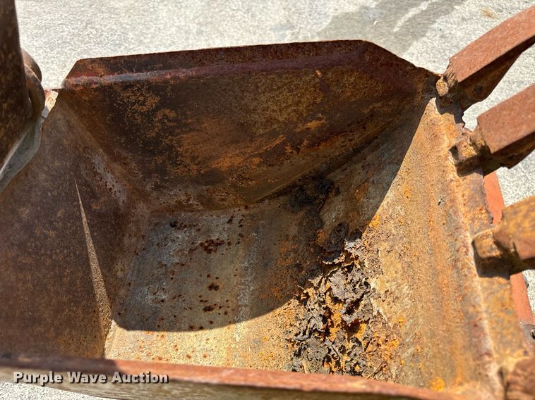 image for item DV5929 1992 Ditch Witch  4500 trencher