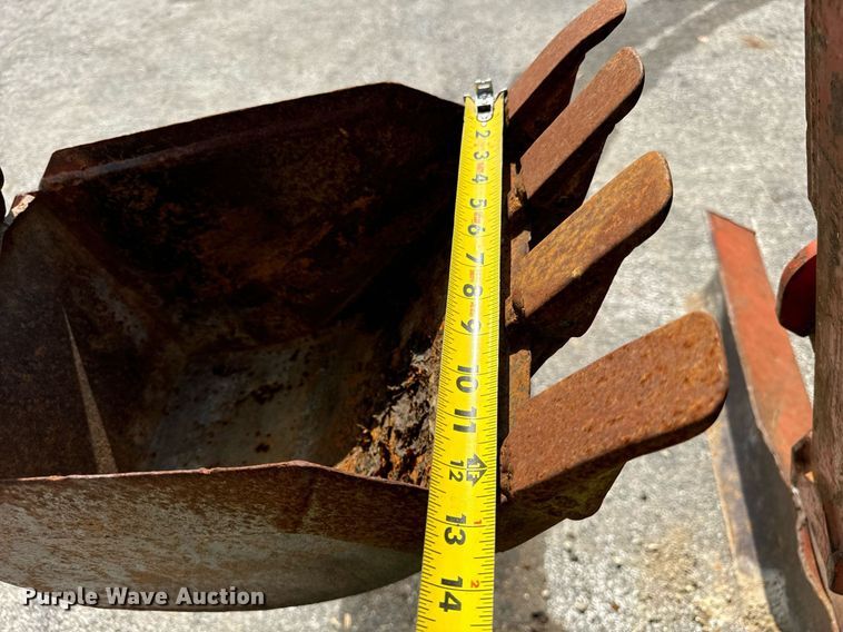 image for item DV5929 1992 Ditch Witch  4500 trencher