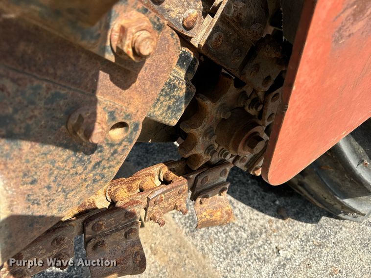 image for item DV5929 1992 Ditch Witch  4500 trencher