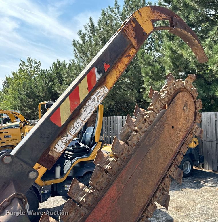 image for item DV5929 1992 Ditch Witch  4500 trencher