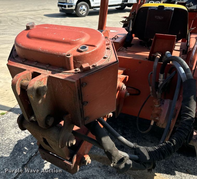 image for item DV5929 1992 Ditch Witch  4500 trencher
