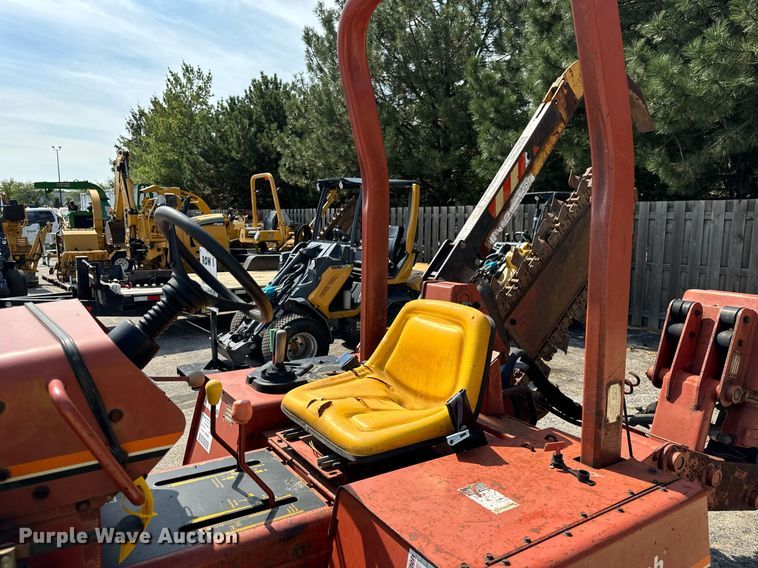 image for item DV5929 1992 Ditch Witch  4500 trencher