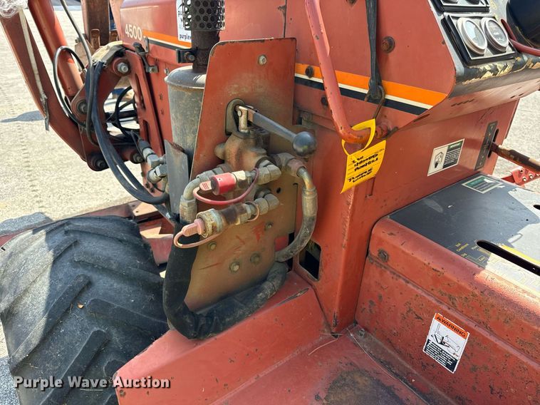 image for item DV5929 1992 Ditch Witch  4500 trencher