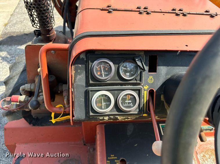 image for item DV5929 1992 Ditch Witch  4500 trencher