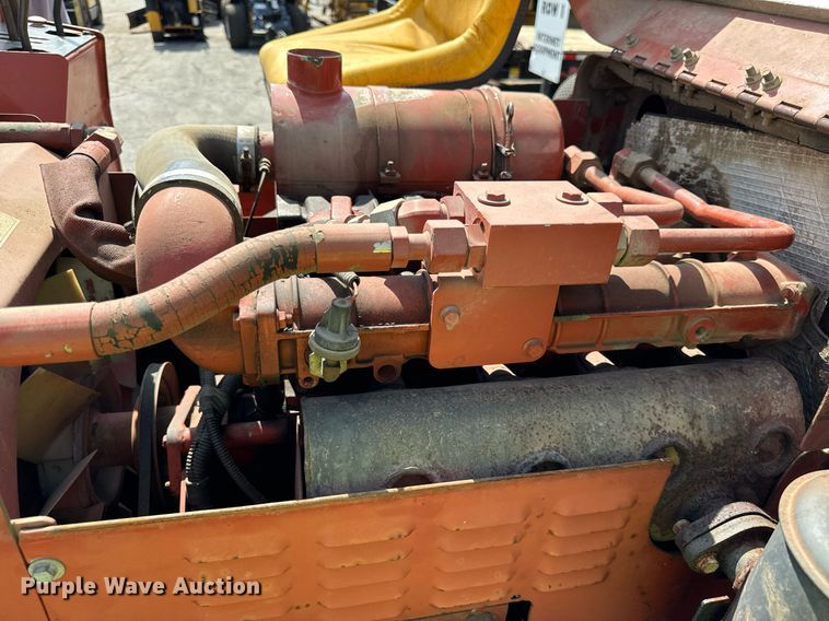 image for item DV5929 1992 Ditch Witch  4500 trencher