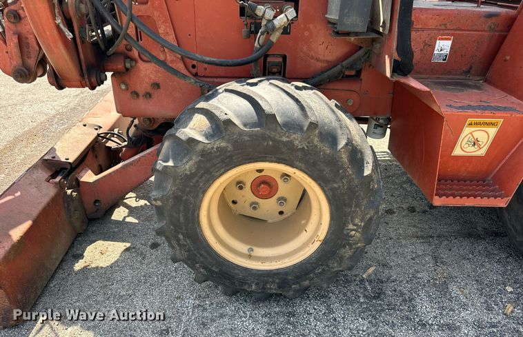 image for item DV5929 1992 Ditch Witch  4500 trencher