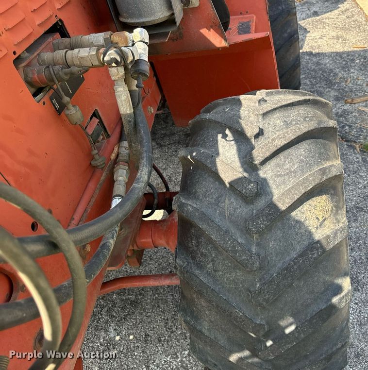 image for item DV5929 1992 Ditch Witch  4500 trencher