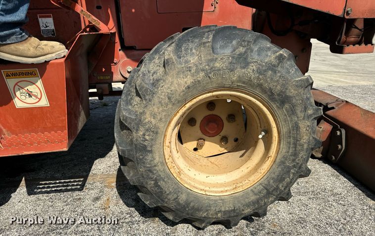 image for item DV5929 1992 Ditch Witch  4500 trencher