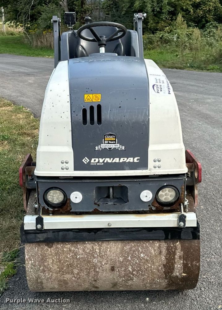 image for item DV5939 Dynapac CC950 double drum roller