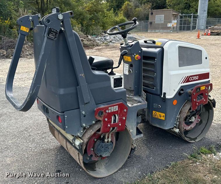 image for item DV5939 Dynapac CC950 double drum roller