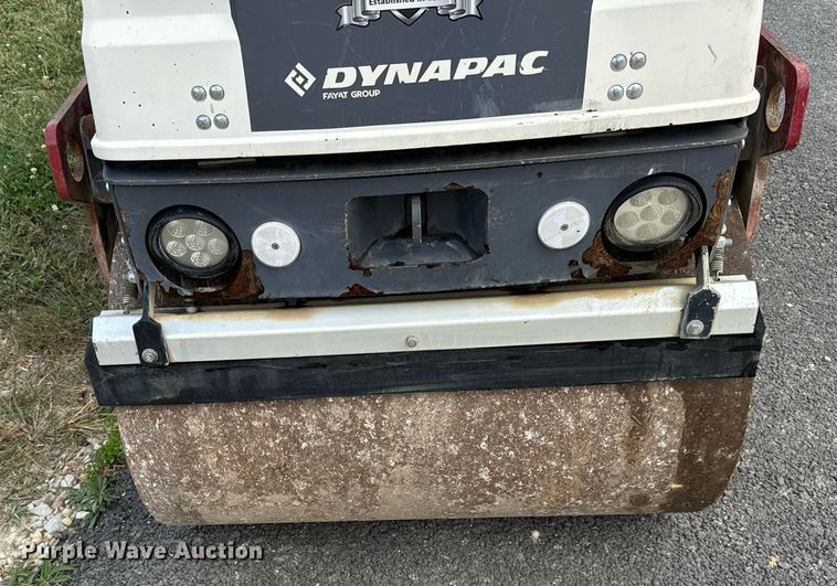 image for item DV5939 Dynapac CC950 double drum roller