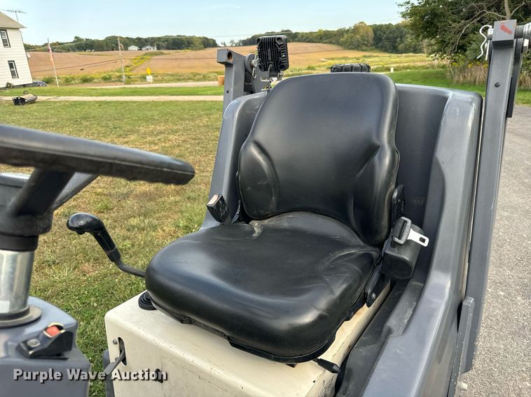 image for item DV5939 Dynapac CC950 double drum roller