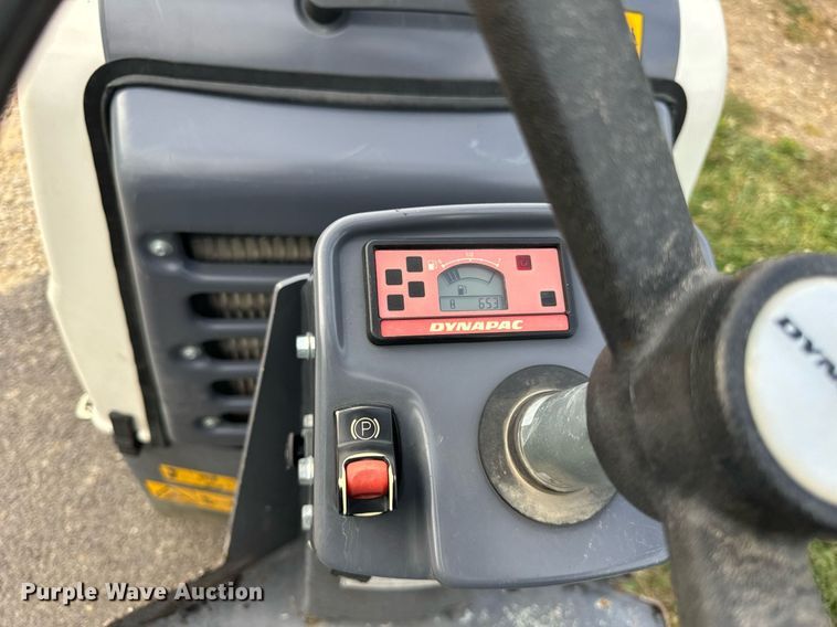 image for item DV5939 Dynapac CC950 double drum roller