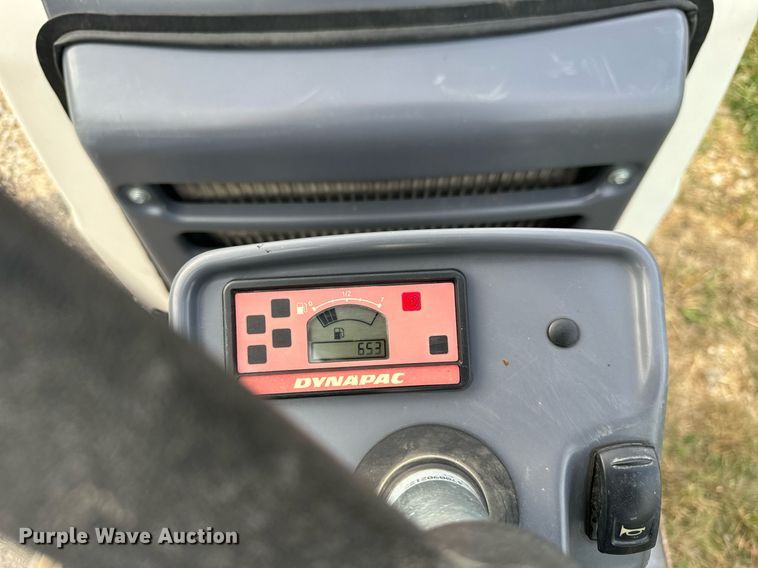 image for item DV5939 Dynapac CC950 double drum roller