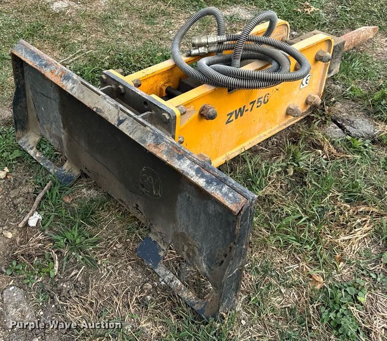 image for item DV5941 Wolverine Attachments ZW750 skid steer breaker