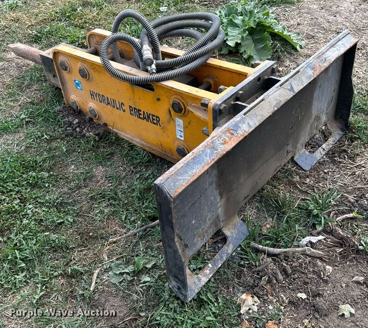 image for item DV5941 Wolverine Attachments ZW750 skid steer breaker