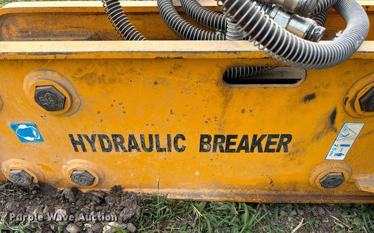 image for item DV5941 Wolverine Attachments ZW750 skid steer breaker