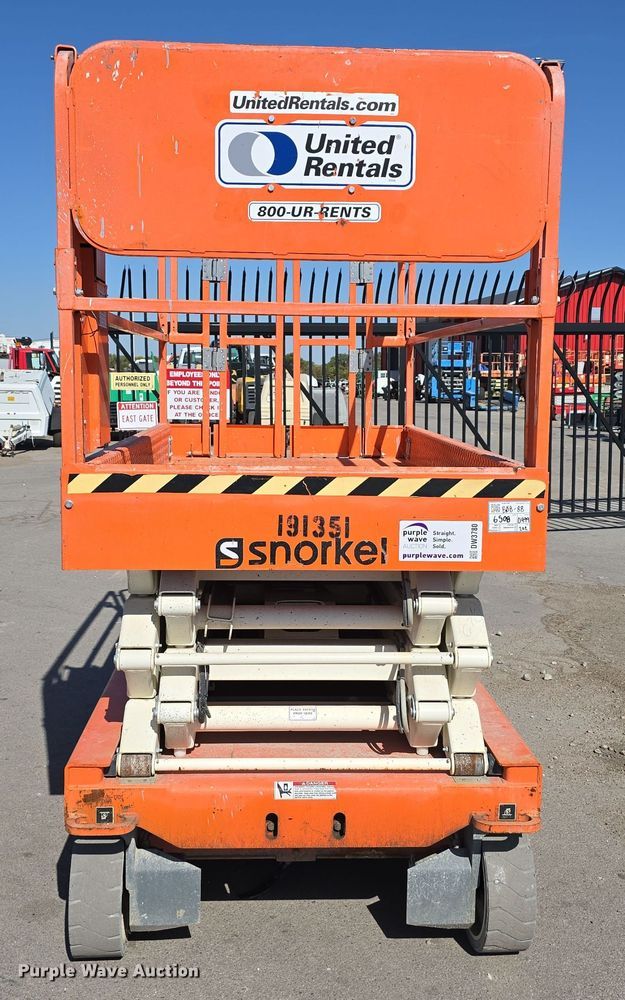image for item DW3780 2017 Snorkel S4726E scissor lift