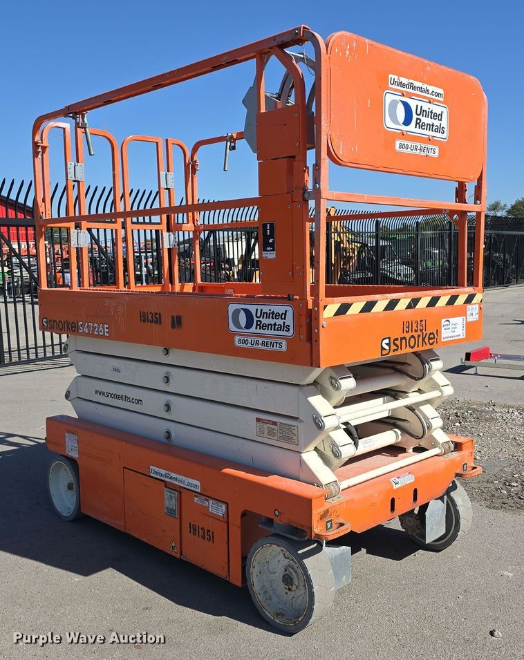 image for item DW3780 2017 Snorkel S4726E scissor lift