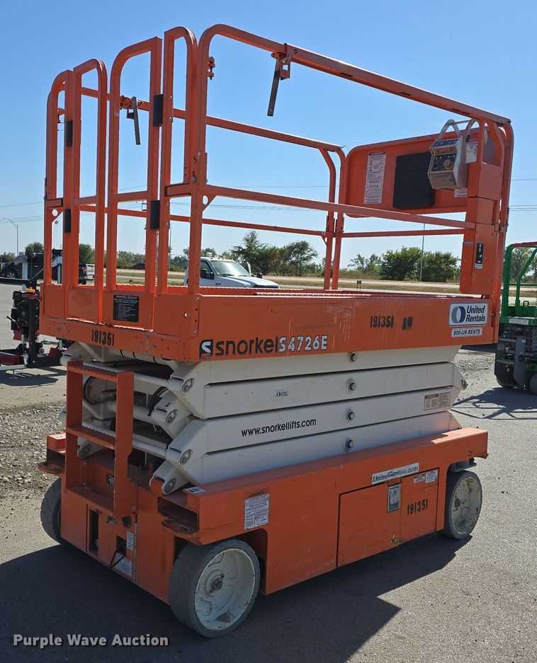 image for item DW3780 2017 Snorkel S4726E scissor lift