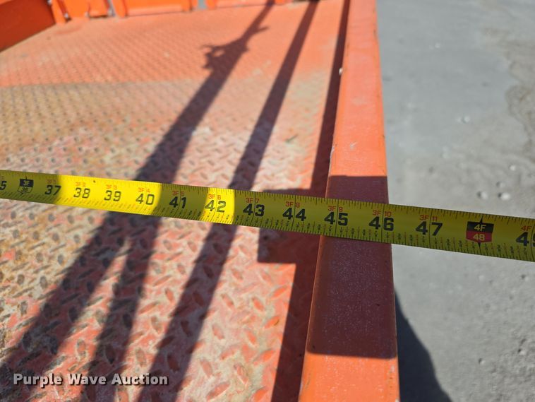 image for item DW3780 2017 Snorkel S4726E scissor lift