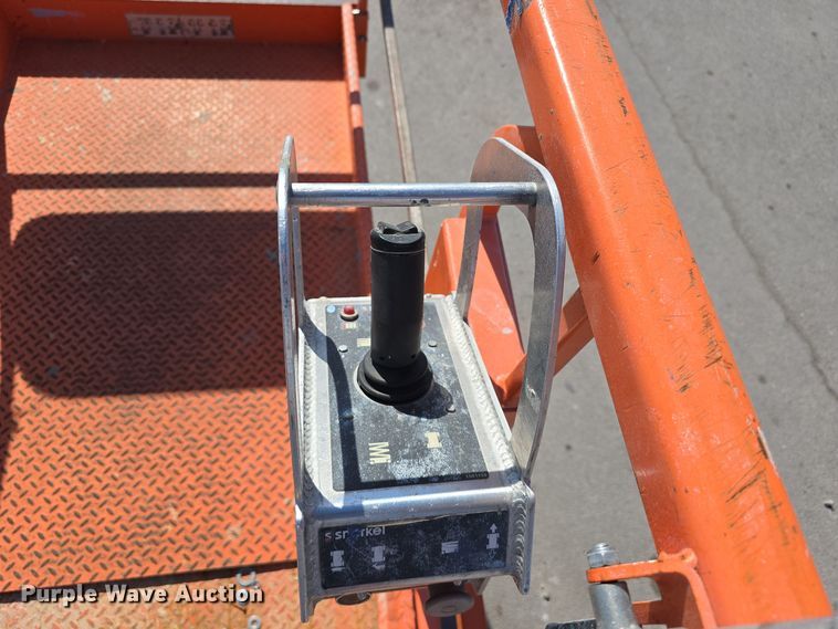 image for item DW3780 2017 Snorkel S4726E scissor lift