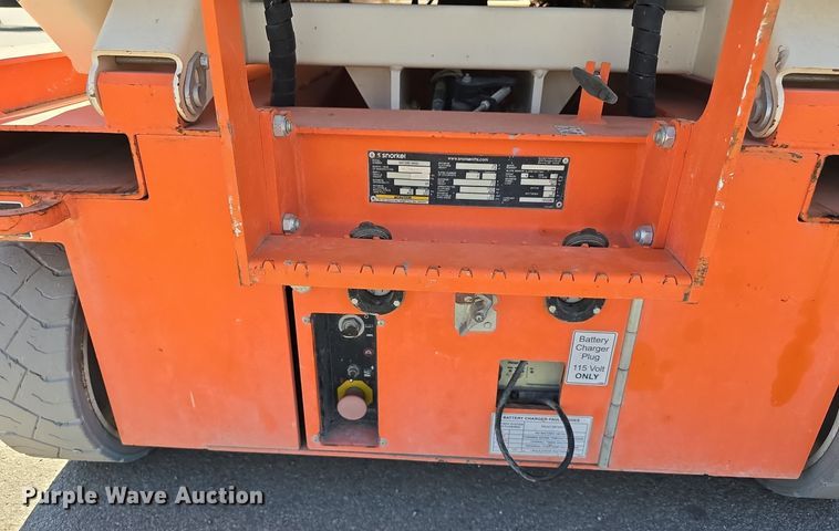 image for item DW3780 2017 Snorkel S4726E scissor lift