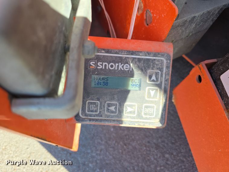 image for item DW3780 2017 Snorkel S4726E scissor lift